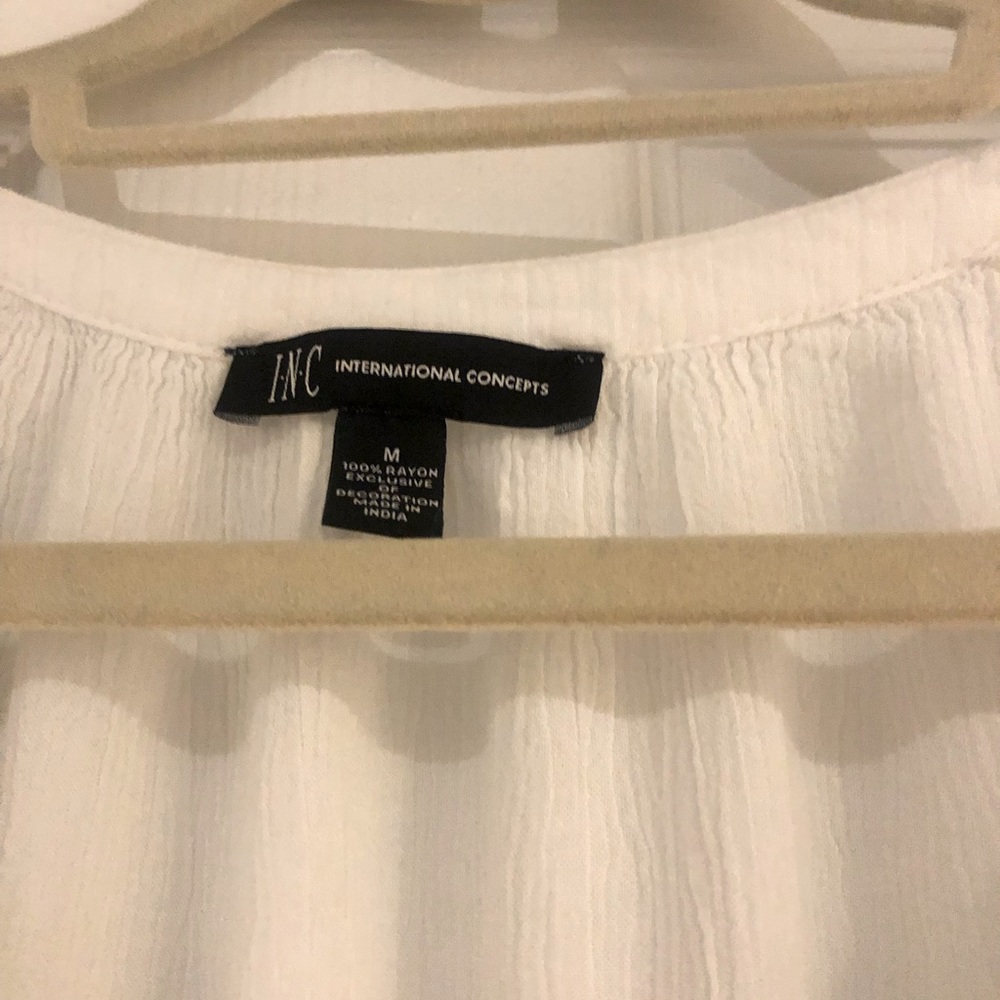Ladies white top - Picture 3 of 3